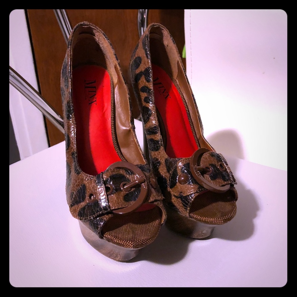 Women’s platform shoes